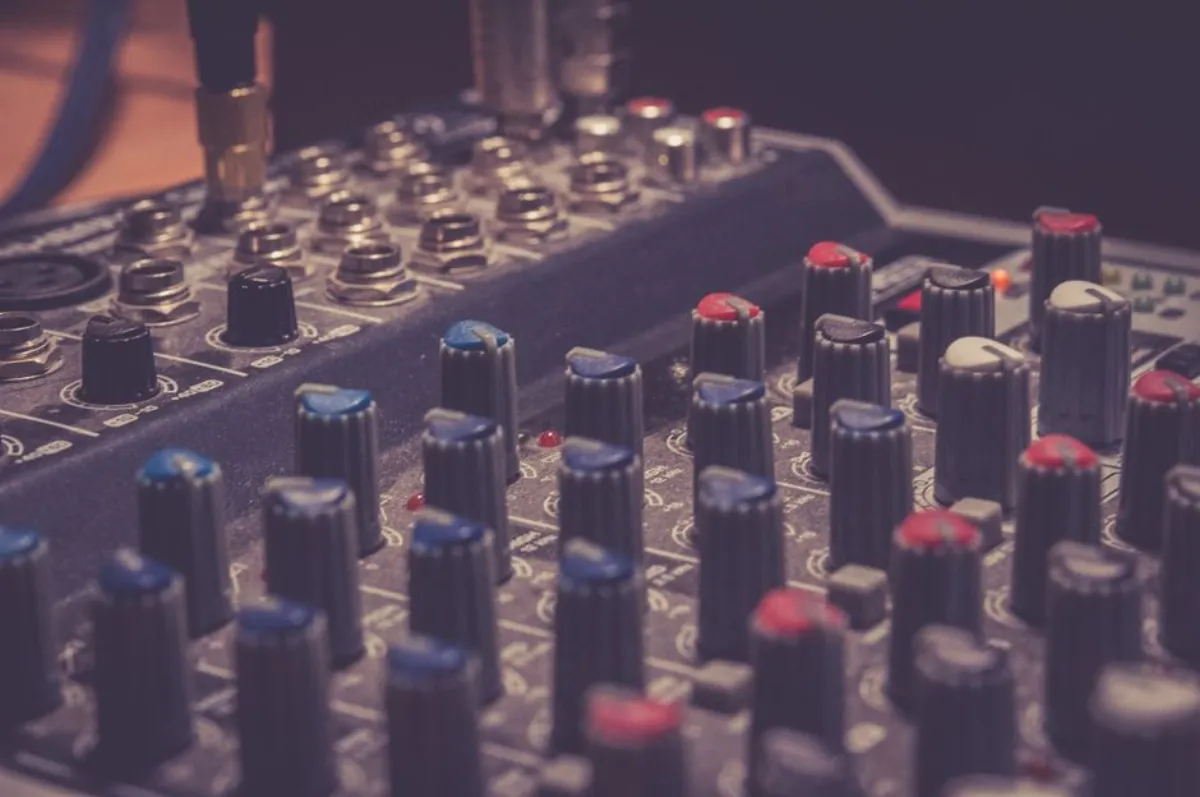 audio mixer