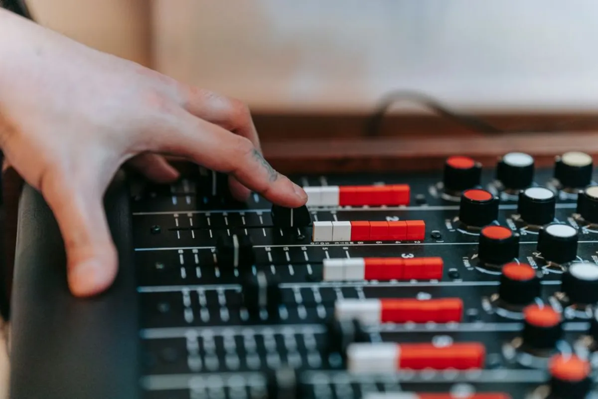 audio mixer